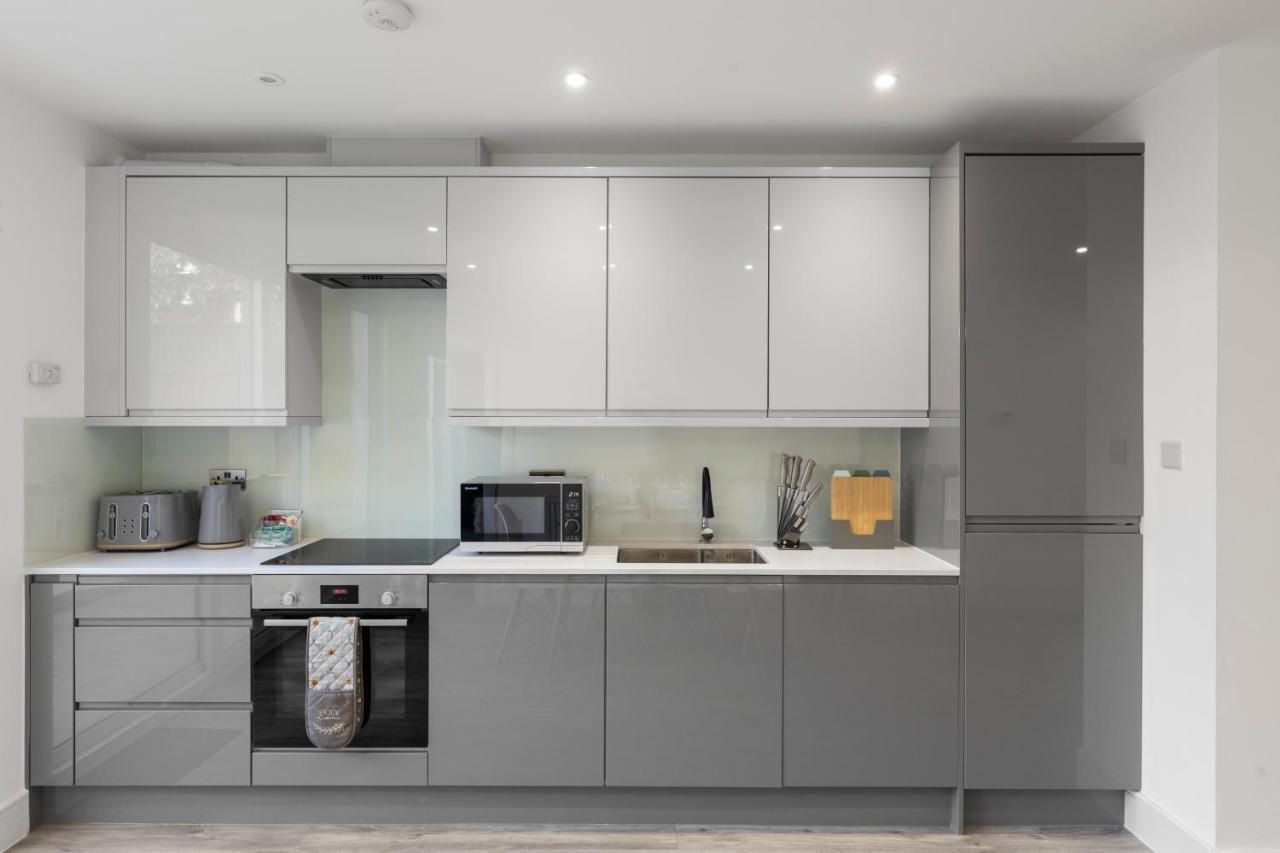 Апартаменты Star London Vivian Avenue 3-Bed Oasis With Garden The Hyde Экстерьер фото